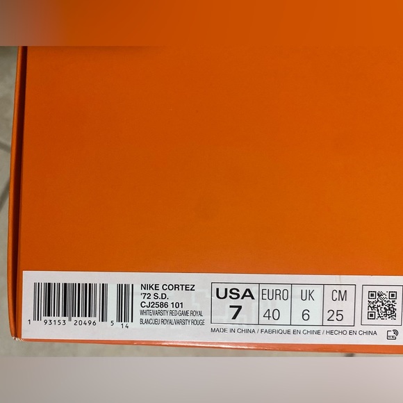 Nike Cortez - Picture 3 of 3